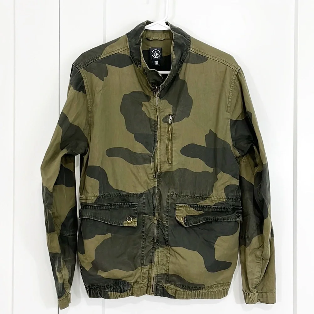 Volcom Small Green and Brown Camouflage Bomber Jacket with Pockets